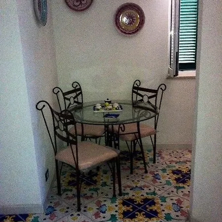 Ad * Ischia